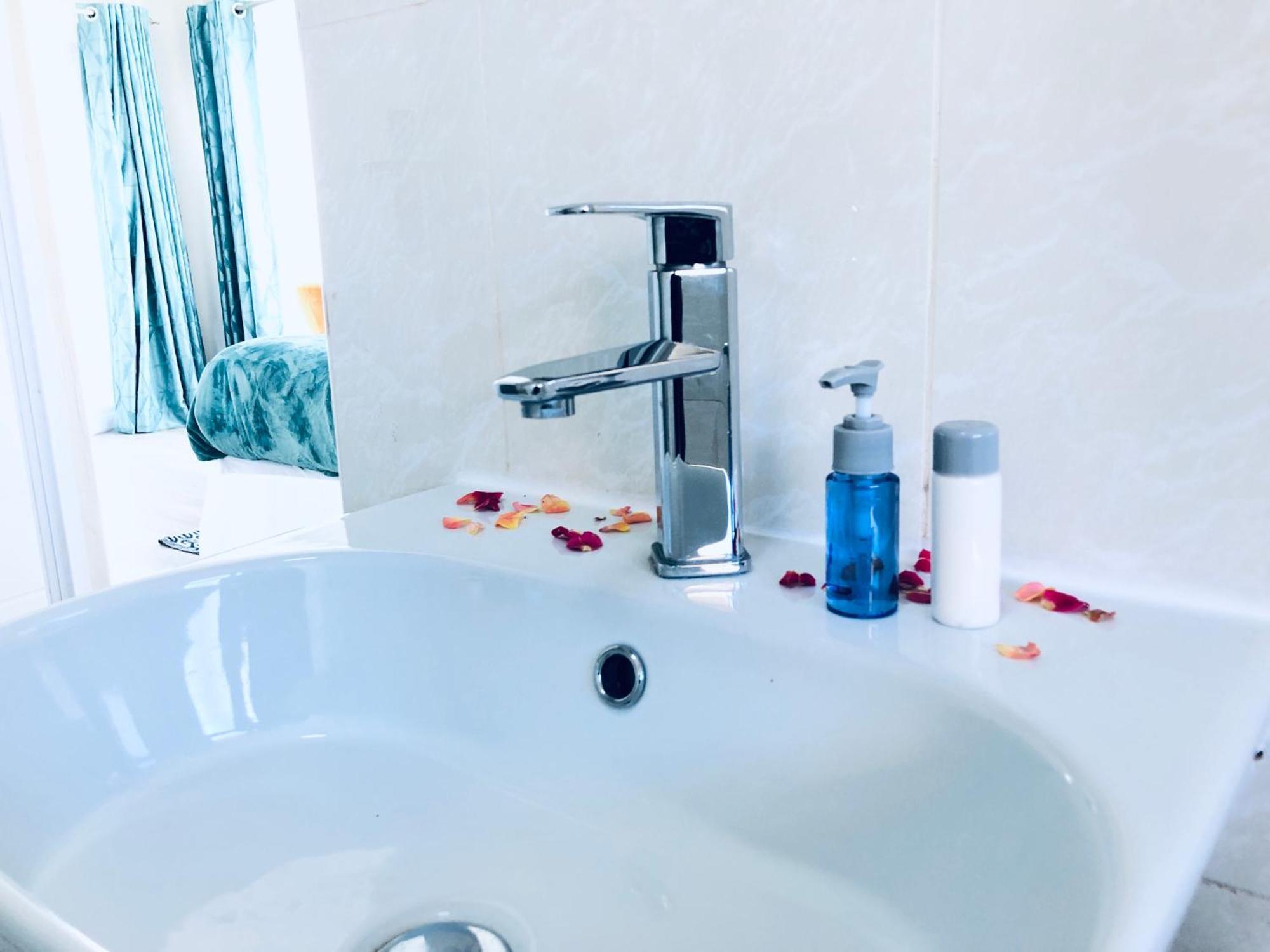 Gabz Airport Inn Gaborone Dış mekan fotoğraf